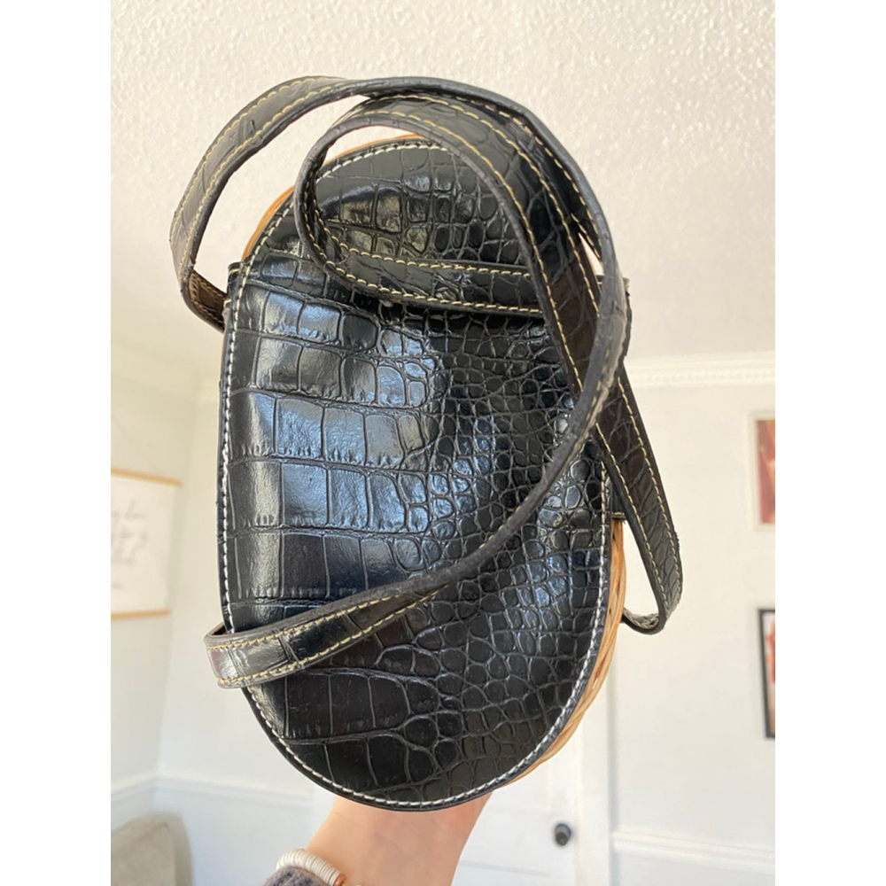 Vintage Wicker Basket Purse with Black Faux Croc Leather Trim & Gingham Lining - Picture 9 of 10